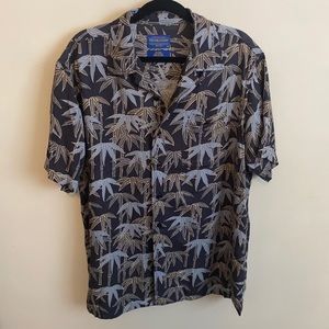 Men’s Hawaiian button down shirt